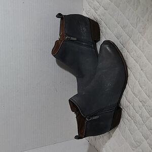 Lucky Brand Women's Gray Leather Ankle Boots Size 7.5M